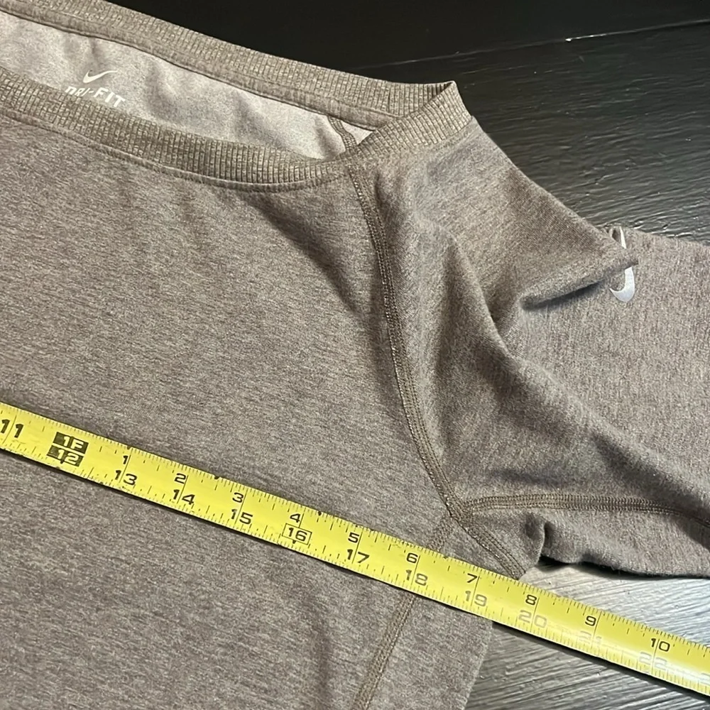 Nike dri fit top women’s small‎